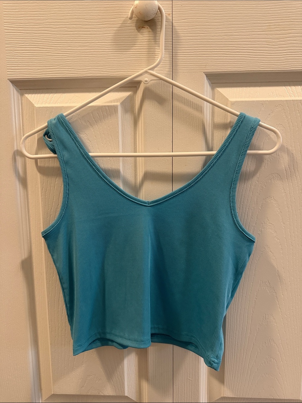 SHEIN Ribbed V-Neck Cropped Tank Top - Aqua